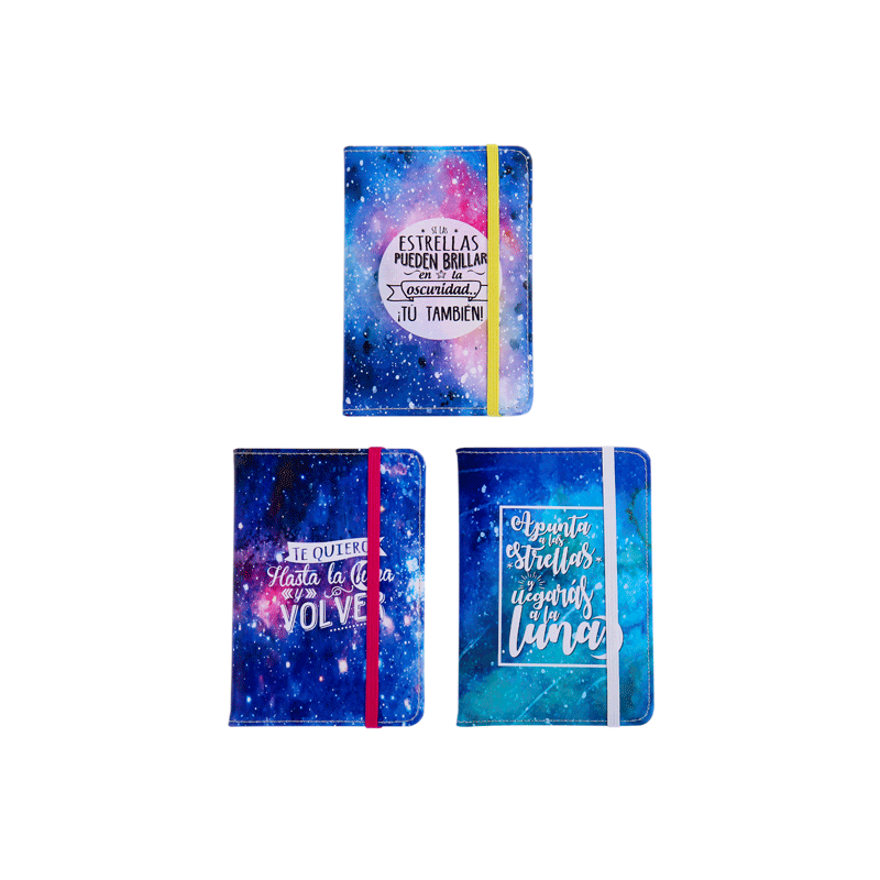 LIBRETA "UNIVERSO" CON CIERRE DE BANDA ELÁSTICA